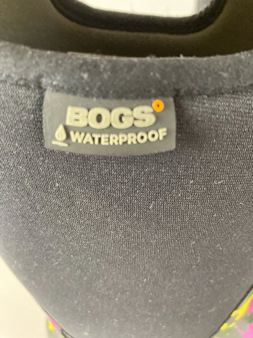 Bogs Waterproof Paint Splat Print Boots Black Purple Girl Size 2